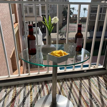 Apartamento A Pie De Playa Con Vistas Al Mar Y Piscina Benicassim